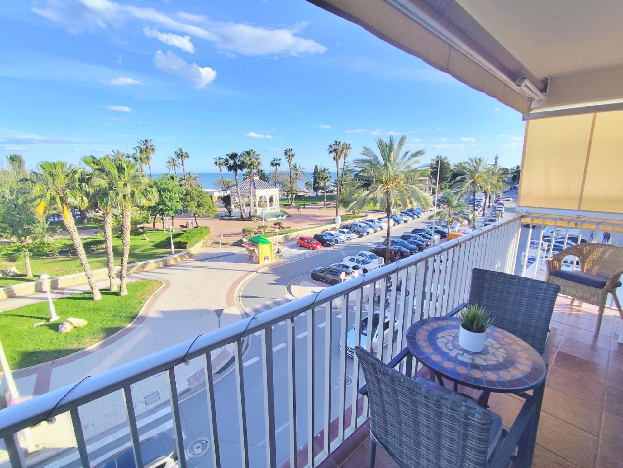 Apartamento El Nido Torre Del Mar Dış mekan fotoğraf